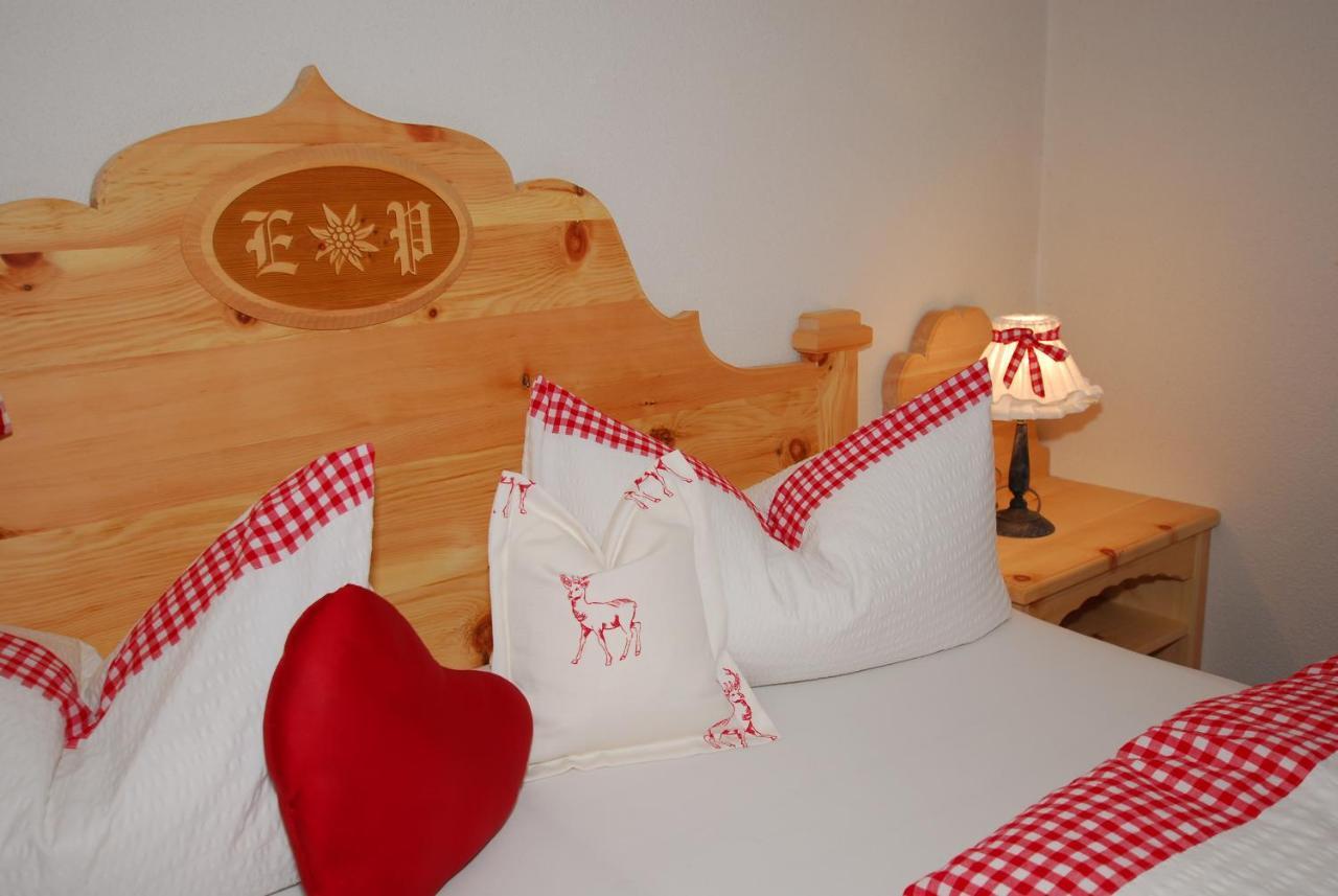 Haus Tasser Mayrhofen Bagian luar foto